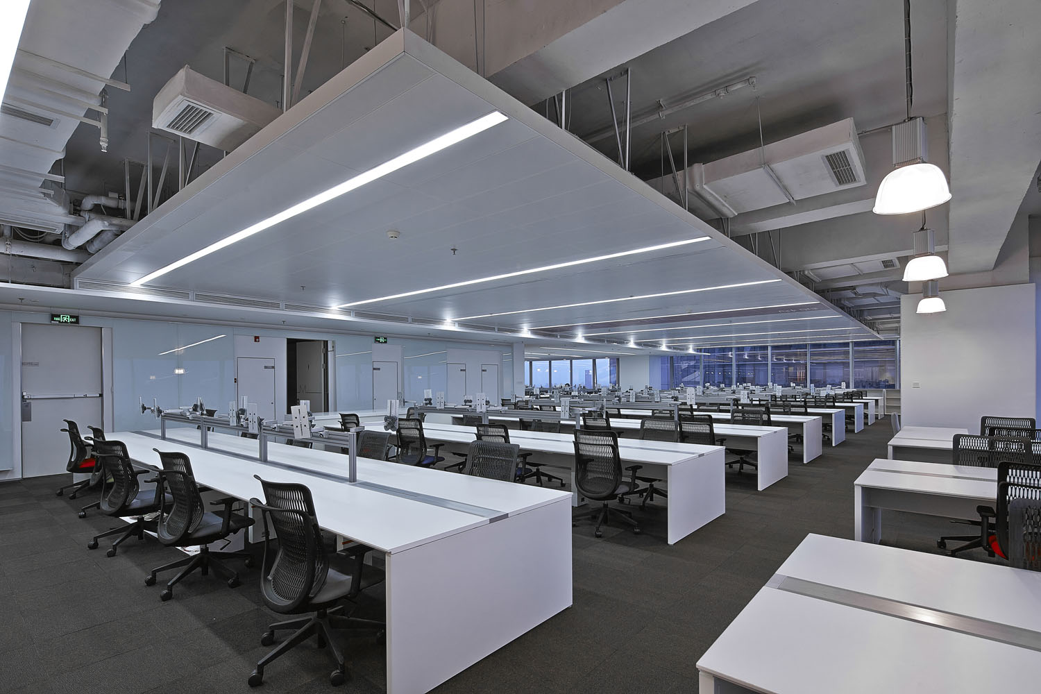 成都時(shí)代一號(hào) 辦公室裝修(圖10)