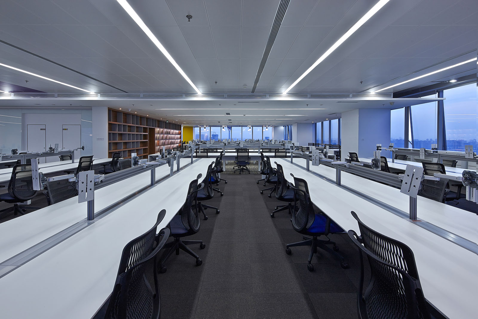 成都時(shí)代一號(hào) 辦公室裝修(圖5)