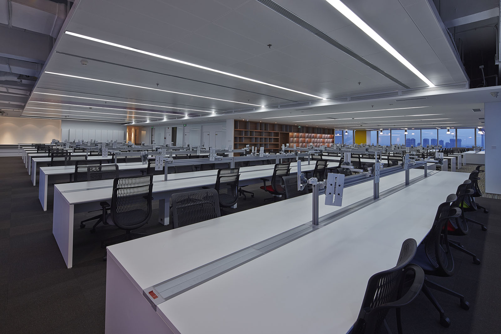 成都時(shí)代一號(hào) 辦公室裝修(圖4)