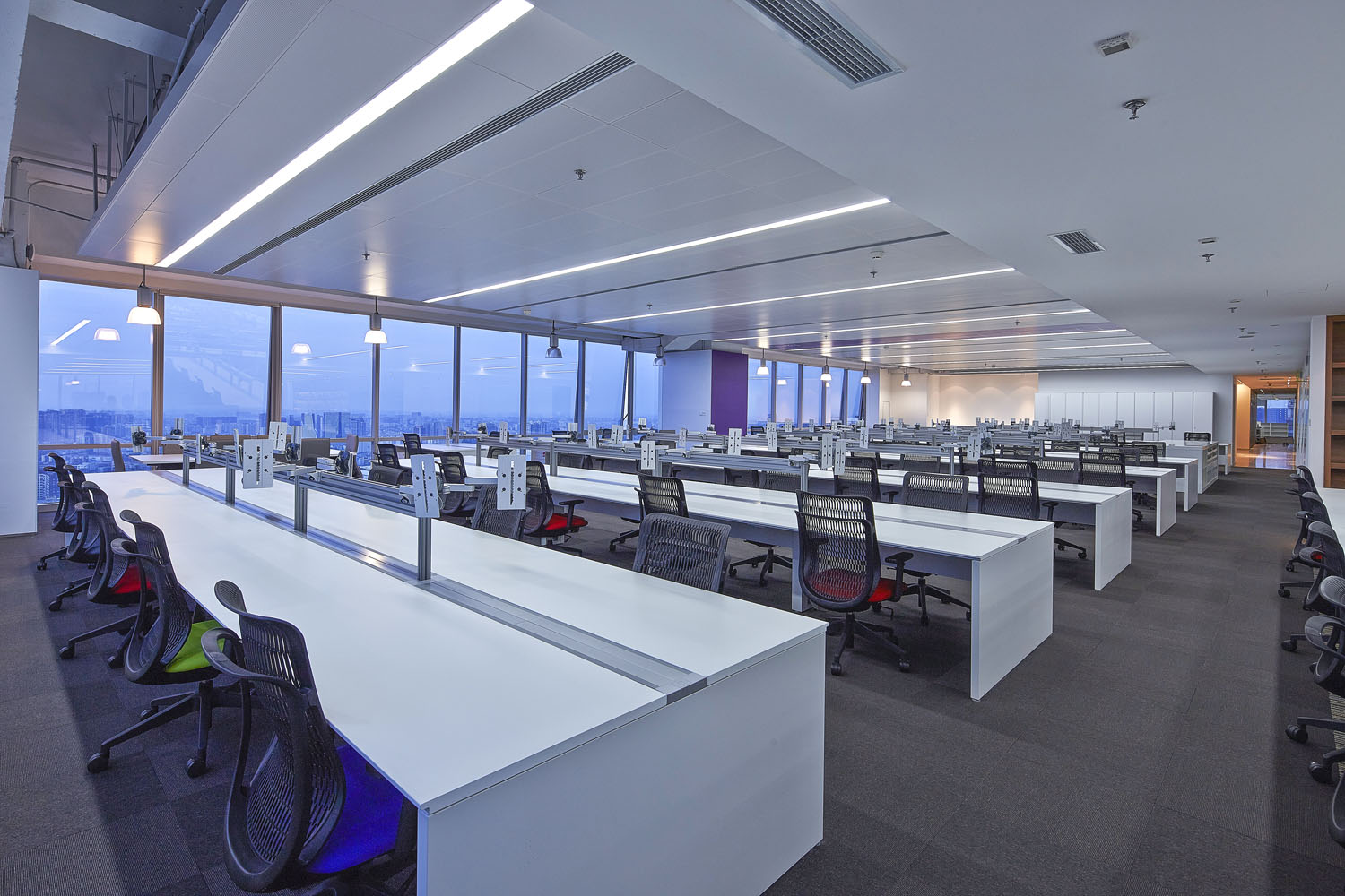 成都時(shí)代一號(hào) 辦公室裝修(圖3)